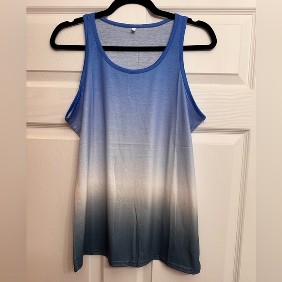SHEIN Tops - NWOT Dip Dye Tank Top Shein in Womens size MEDIUM
